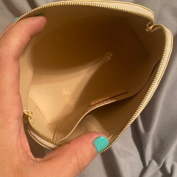 Louis Vuitton Damier Azur Cosmetic Pouch - Picture 6 of 7